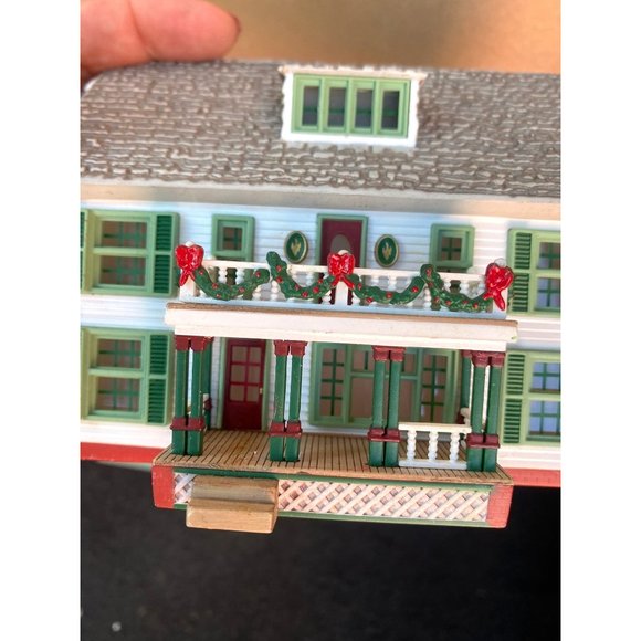 Hallmark Keepsake Sarah's Maine Home Barber Shop 4pc - Picture 8 of 8